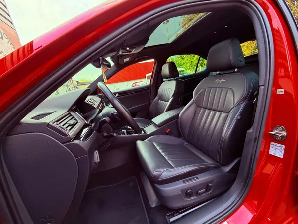 Škoda Superb 2.0 TDi DSG 4x4 L&K, ČR - foto 19