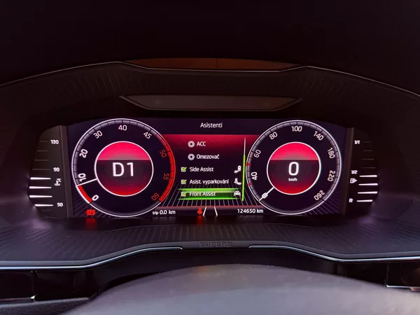 Škoda Superb 2.0 TDi DSG 4x4 L&K, ČR - foto 25