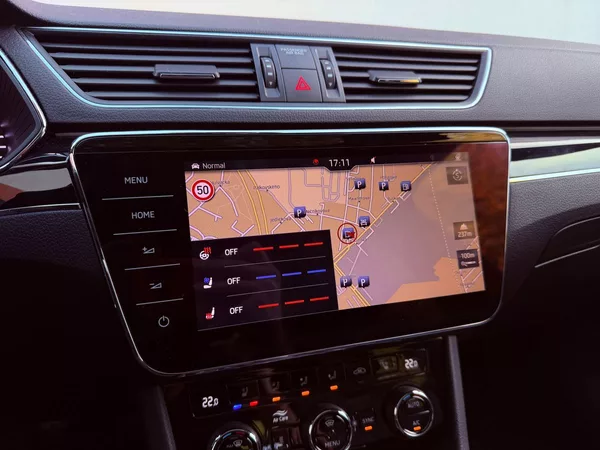 Škoda Superb 2.0 TDi DSG 4x4 L&K, ČR - foto 30