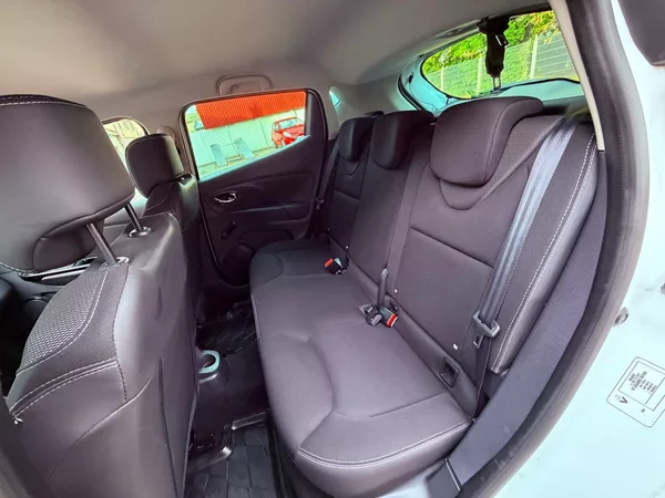 Renault Clio 0.9 TCe, ČR, 1.Maj - foto 11