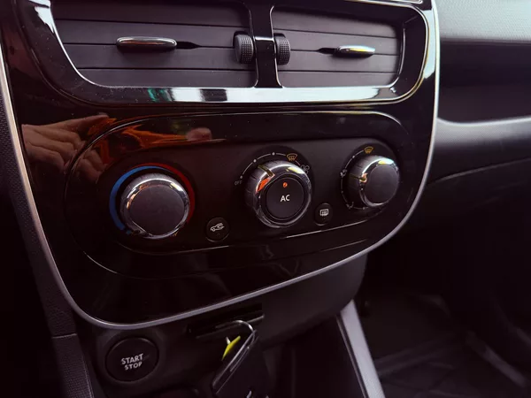 Renault Clio 0.9 TCe, ČR, 1.Maj - foto 20