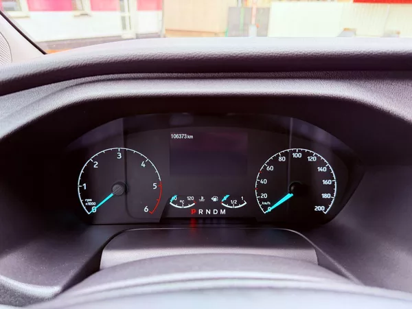 Ford Tourneo Custom 2.0 TDCi Active Aut., ČR, 1.Ma - foto 22