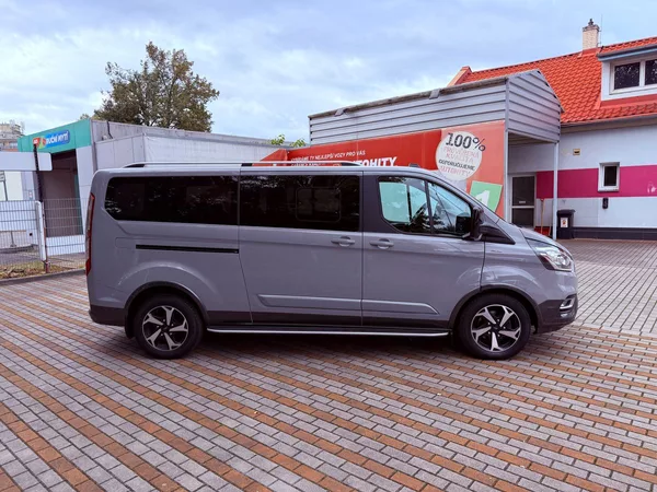 Ford Tourneo Custom 2.0 TDCi Active Aut., ČR, 1.Ma - foto 6