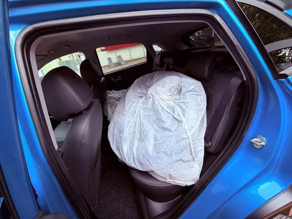 Hyundai Kona 1.6 T-GDi Premium Aut., Max vý - foto 11