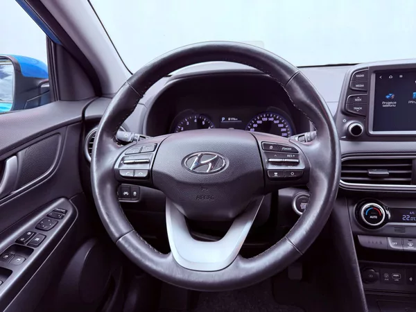 Hyundai Kona 1.6 T-GDi Premium Aut., Max vý - foto 18