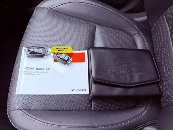 Hyundai Kona 1.6 T-GDi Premium Aut., Max vý - foto 32
