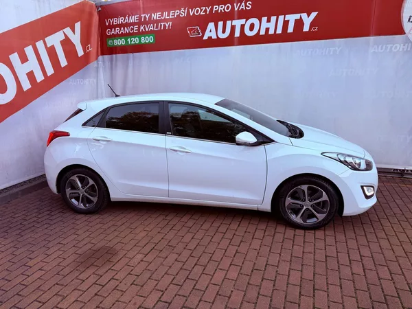 Hyundai i30 1.4 16V, Serviska, 1.Maj - foto 6