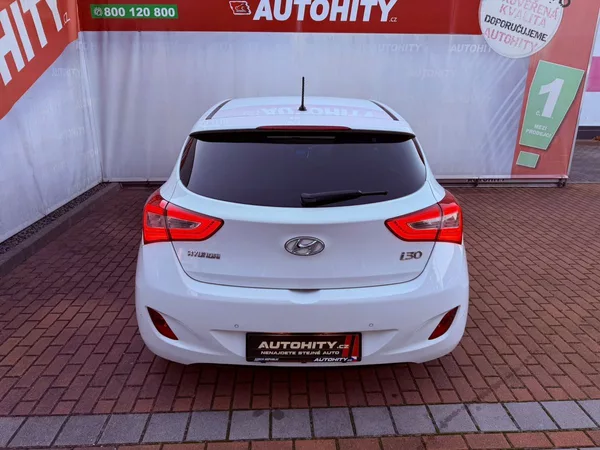 Hyundai i30 1.4 16V, Serviska, 1.Maj - foto 8