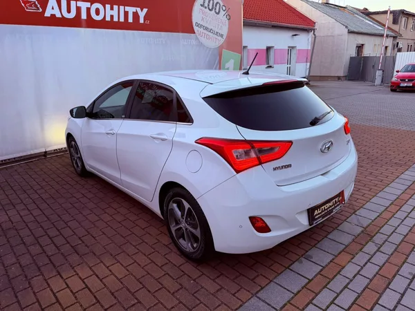Hyundai i30 1.4 16V, Serviska, 1.Maj - foto 9