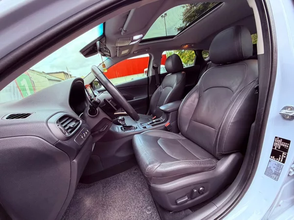 Hyundai i30 1.4 T-GDi Premium Aut., Servis - foto 15
