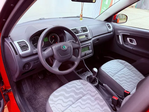 Škoda Fabia 1.6 Elegance, AutoAC, Serviska - foto 13