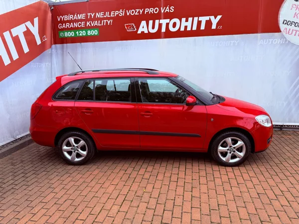 Škoda Fabia 1.6 Elegance, AutoAC, Serviska - foto 5