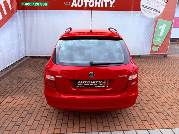 Škoda Fabia 1.6 Elegance, AutoAC, Serviska - foto 7