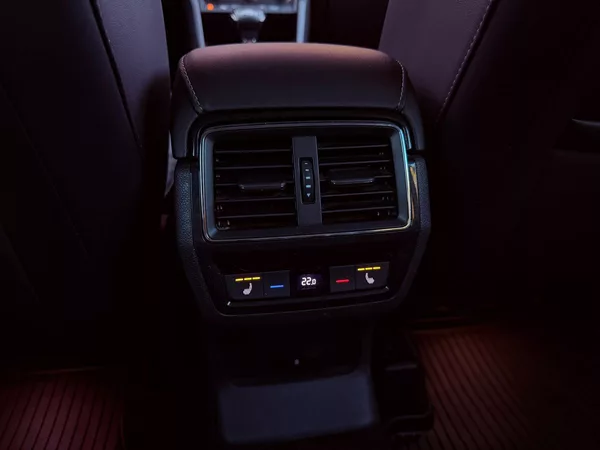 Škoda Kodiaq 2.0 TDi Style 4x4 DSG, ČR, 1.M - foto 16
