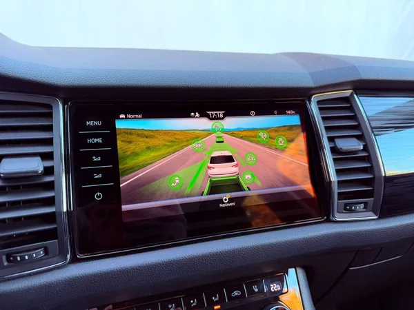 Škoda Kodiaq 2.0 TDi Style 4x4 DSG, ČR, 1.M - foto 27