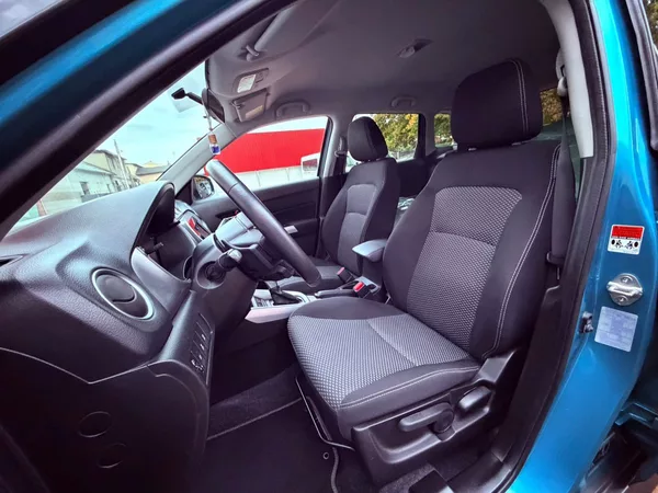 Suzuki Vitara 1.6 Comfort Aut., Serviska - foto 15