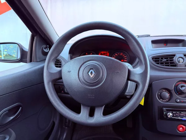 Renault Clio 1.2, ČR - foto 16