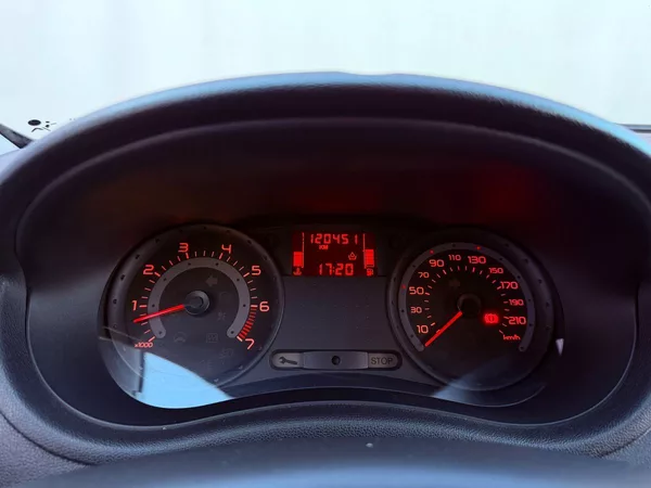 Renault Clio 1.2, ČR - foto 17