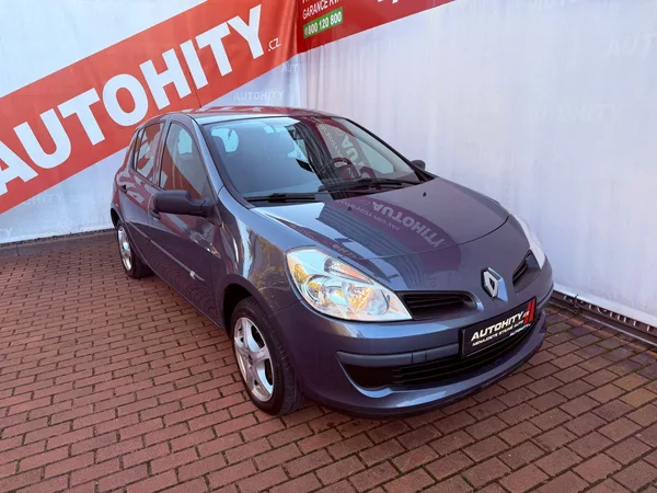 Renault Clio 1.2, ČR - foto 4