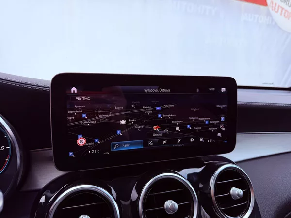 Mercedes-Benz GLC 300d 4Matic Coupe, ČR, Distron - foto 23