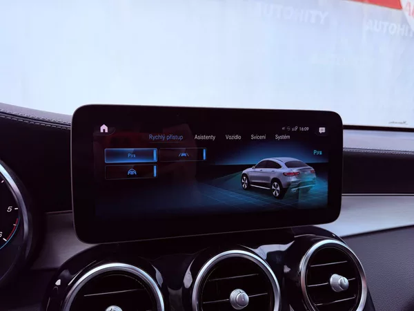 Mercedes-Benz GLC 300d 4Matic Coupe, ČR, Distron - foto 25