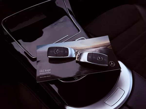 Mercedes-Benz GLC 300d 4Matic Coupe, ČR, Distron - foto 34