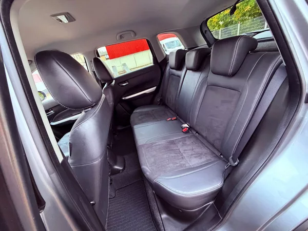 Suzuki Vitara 1.6 Comfort+, Serviska, Navi - foto 11