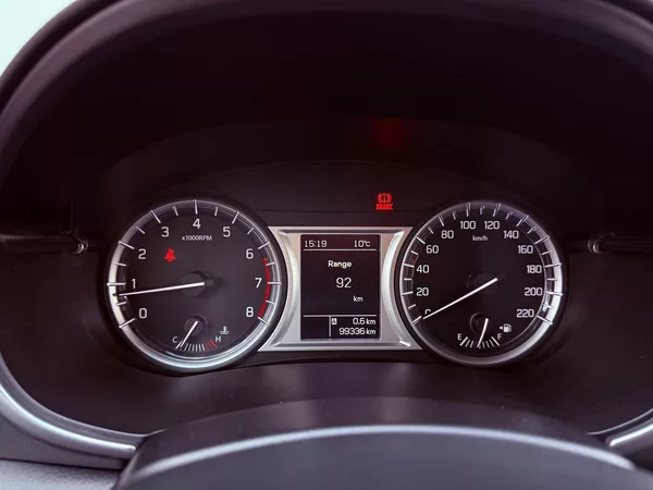 Suzuki Vitara 1.6 Comfort+, Serviska, Navi - foto 17