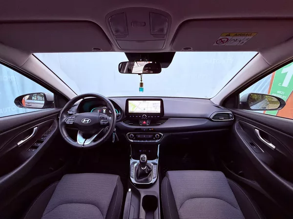 Hyundai i30 1.5 CVVT Comfort, ČR, Záruka - foto 17
