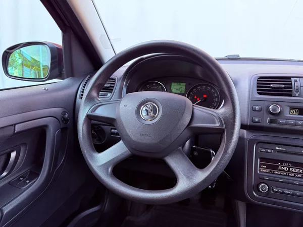 Škoda Roomster 1.2 TSi Ambition, Serviska, 1. - foto 16