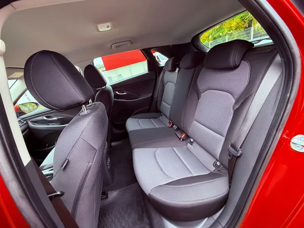 Hyundai i30 1.5 DPi CVVT Comfort, ČR - foto 12