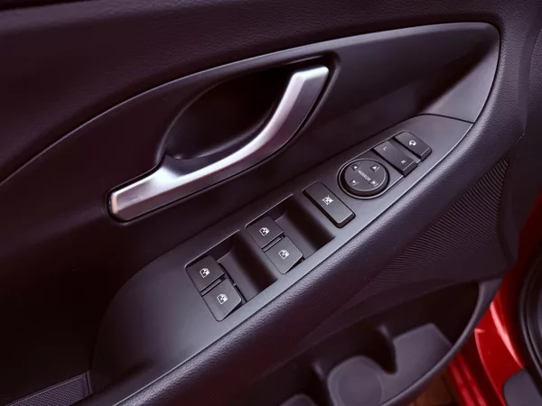 Hyundai i30 1.5 DPi CVVT Comfort, ČR - foto 13