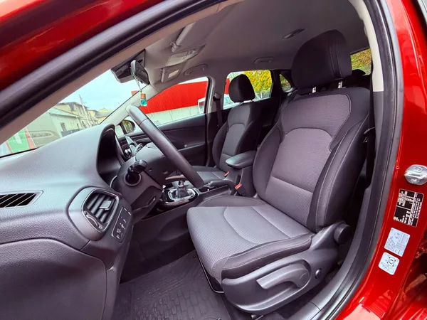 Hyundai i30 1.5 DPi CVVT Comfort, ČR - foto 14