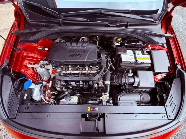 Hyundai i30 1.5 DPi CVVT Comfort, ČR - foto 28