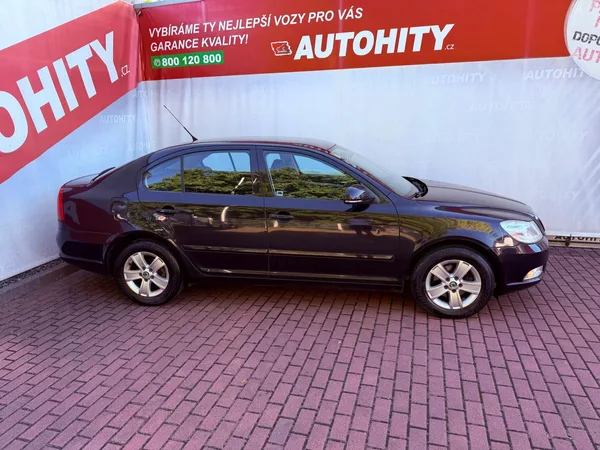Škoda Octavia 1.6 MPi Ambiente, ČR - foto 5