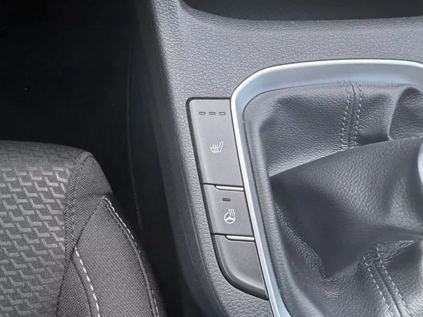 Hyundai I30 1.4 T-GDi Style, ČR, 34 tkm - foto 21