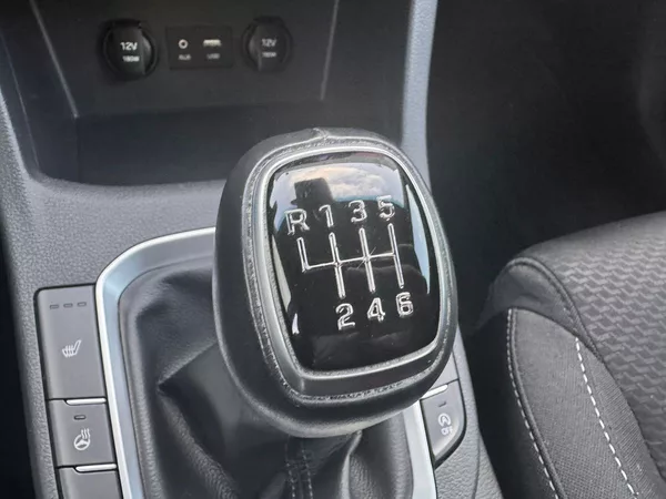 Hyundai I30 1.4 T-GDi Style, ČR, 34 tkm - foto 22