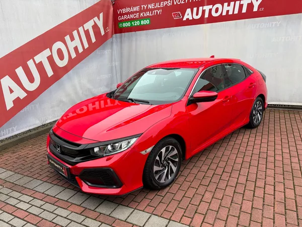 Honda Civic 1.0 VTEC Turbo Comfort, ČR, 1.