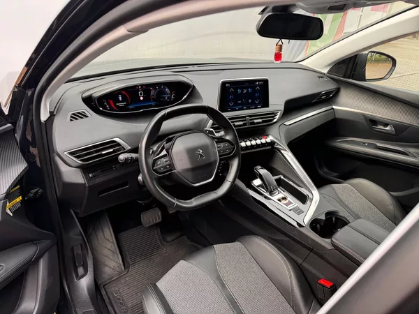 Peugeot 3008 1.5 BlueHDi Allure Aut., ČR - foto 13