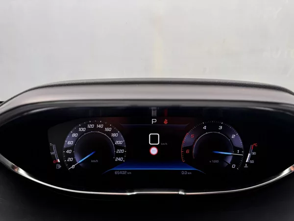 Peugeot 3008 1.5 BlueHDi Allure Aut., ČR - foto 17