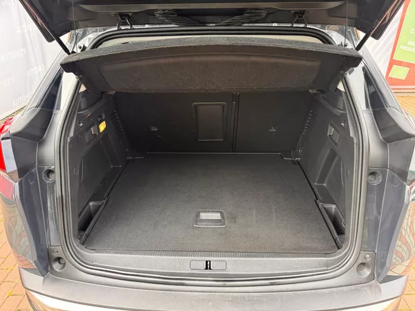 Peugeot 3008 1.5 BlueHDi Allure Aut., ČR - foto 9