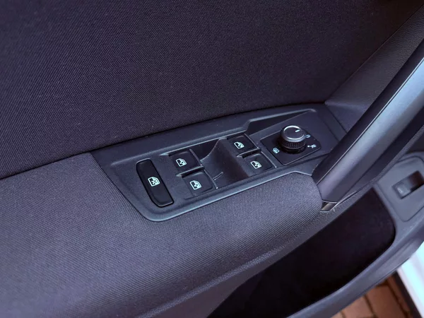 Volkswagen Tiguan 2.0 TDi DSG 4M, ČR, Serviska - foto 15