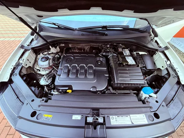 Volkswagen Tiguan 2.0 TDi DSG 4M, ČR, Serviska - foto 29