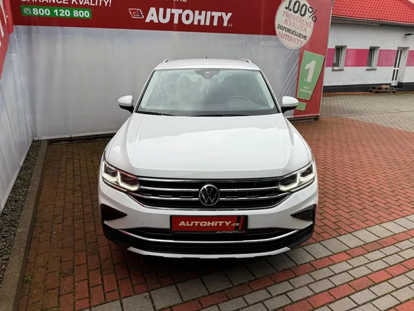 Volkswagen Tiguan 2.0 TDi Elegance DSG 4x4, ČR - foto 2