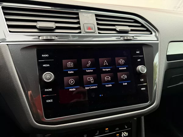 Volkswagen Tiguan 2.0 TDi Elegance DSG 4x4, ČR - foto 25