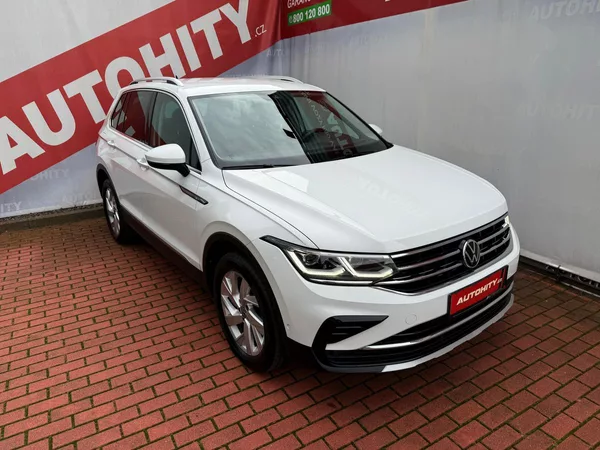 Volkswagen Tiguan 2.0 TDi Elegance DSG 4x4, ČR - foto 5