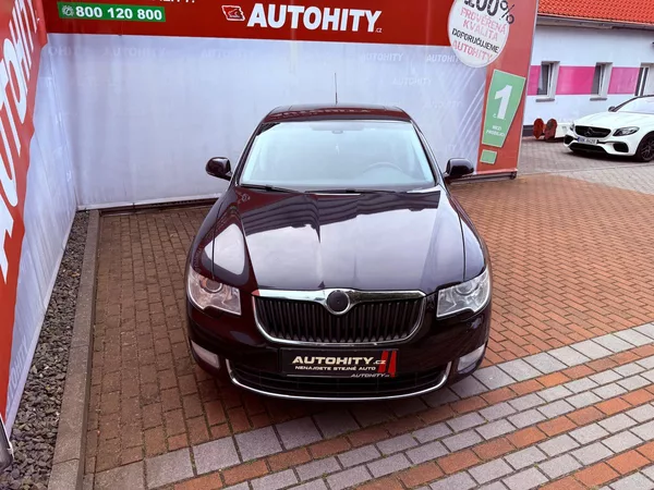 Škoda Superb 2.0 TDi DSG Elegance - foto 2
