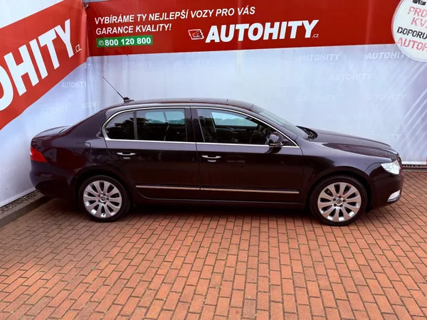Škoda Superb 2.0 TDi DSG Elegance - foto 5