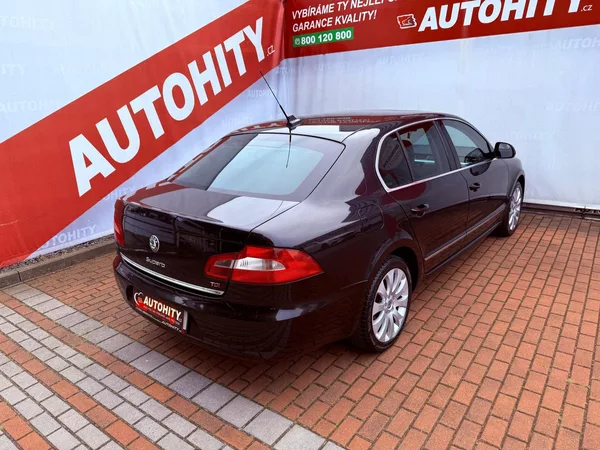 Škoda Superb 2.0 TDi DSG Elegance - foto 6