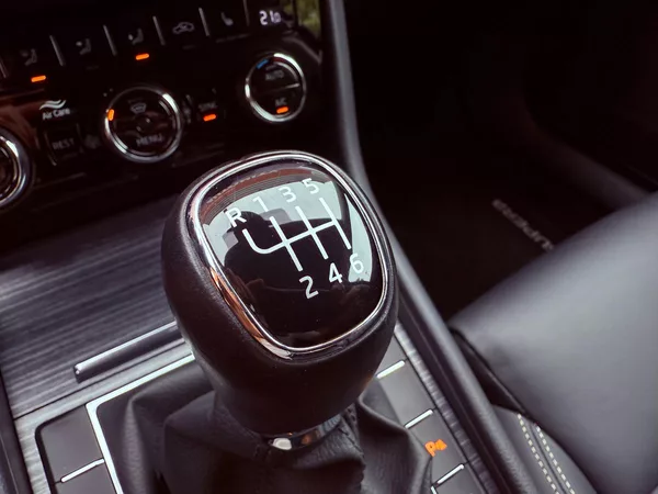 Škoda Superb 2.0 TDi Style, ČR, 1.Maj - foto 26